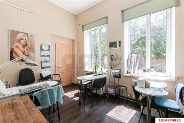 Фото №5: Торговое помещение 100 м² - Краснодар, мкр. Центральный, ул. Коммунаров, 51