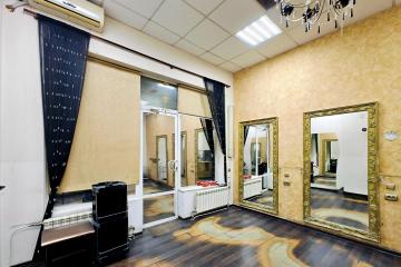 Фото №3: Коммерция 100 м² - Краснодар, мкр. Центральный, ул. Коммунаров, 51