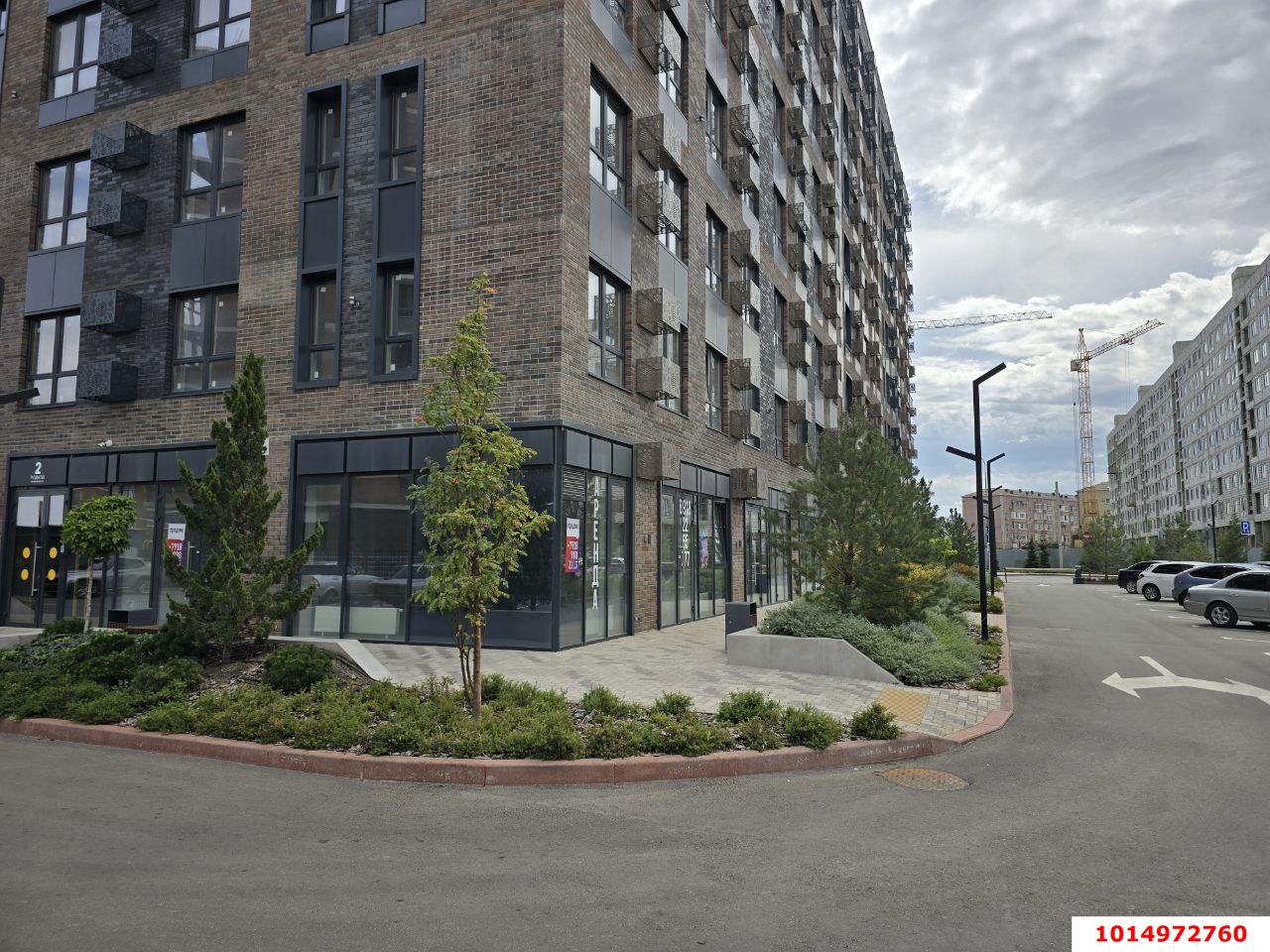 Фото №1: Торговое помещение 54 м² - Краснодар, жилой комплекс Зелёная Территория, ул. имени Генерала Брусилова, 5