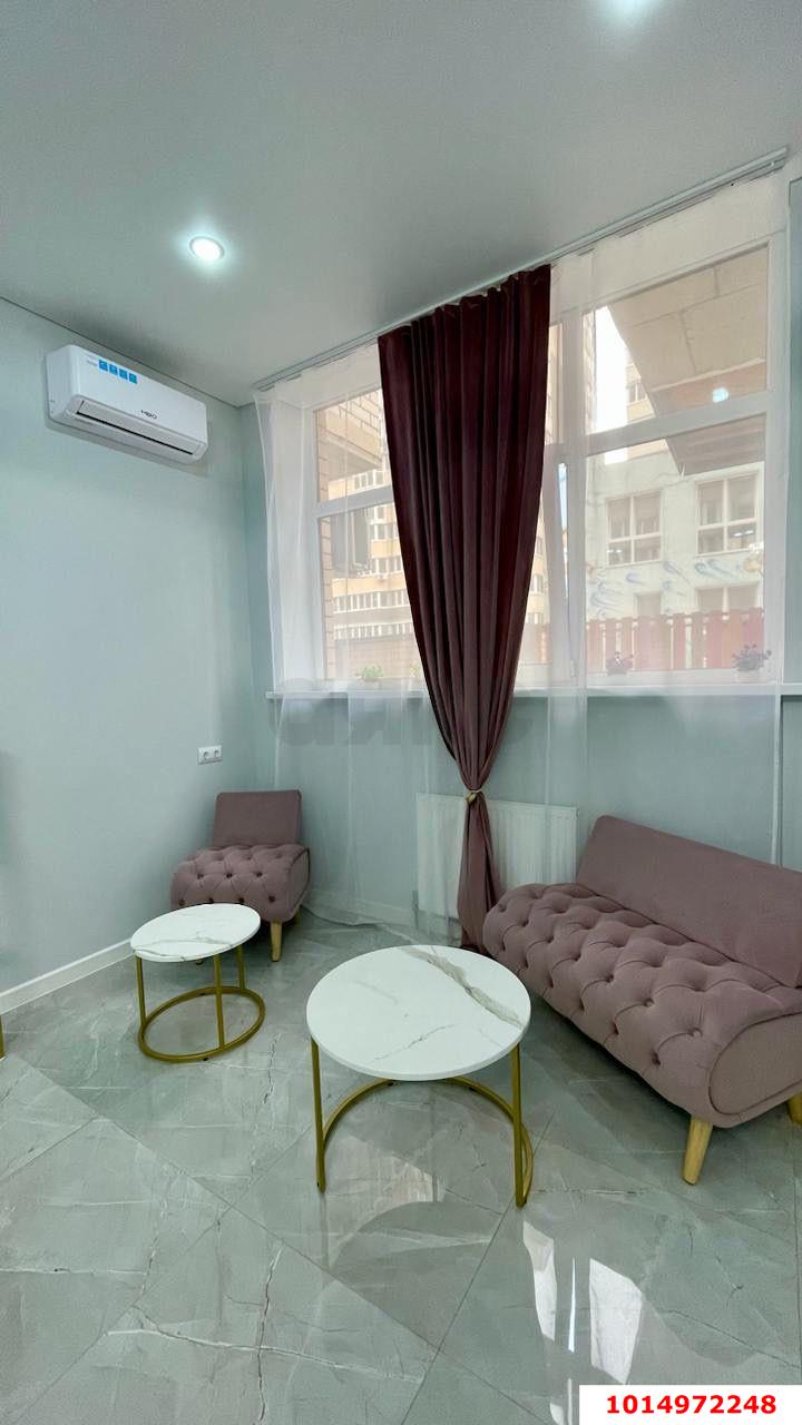 Фото №2: Торговое помещение 35 м² - Краснодар, жилой комплекс Дуэт, ул. Душистая, 77к1