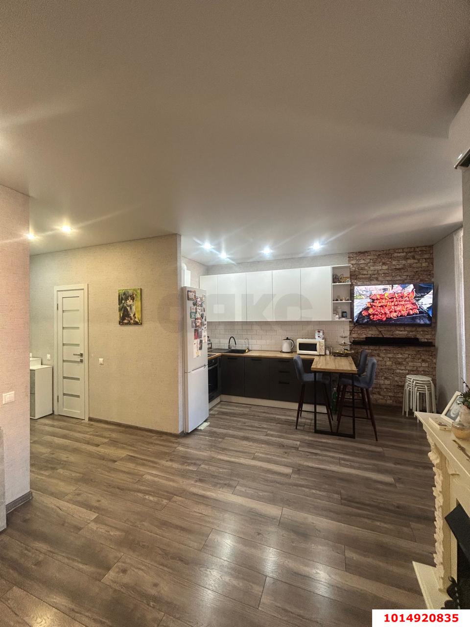 Фото №1: 1-комнатная квартира 43 м² - Краснодар, ЖК Губернский, Прикубанский внутригородской округ, Губернский, мкр. 1-й квартал, ул. Домбайская, 57