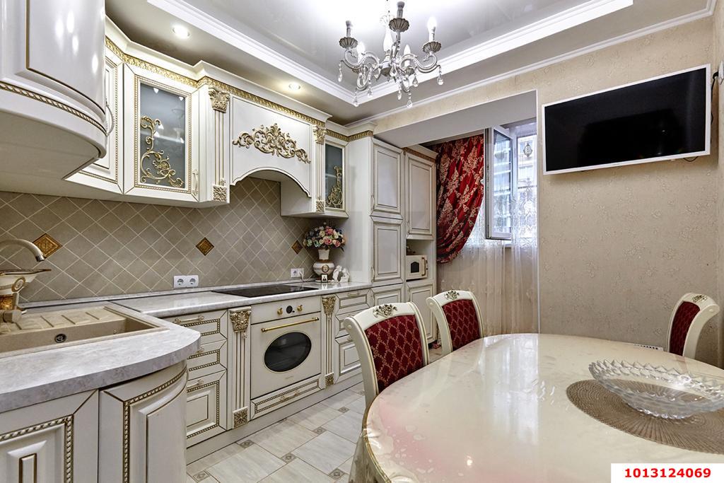 Фото №1: 3-комнатная квартира 65 м² - Краснодар, имени Петра Метальникова, ул. Петра Метальникова, 5к1