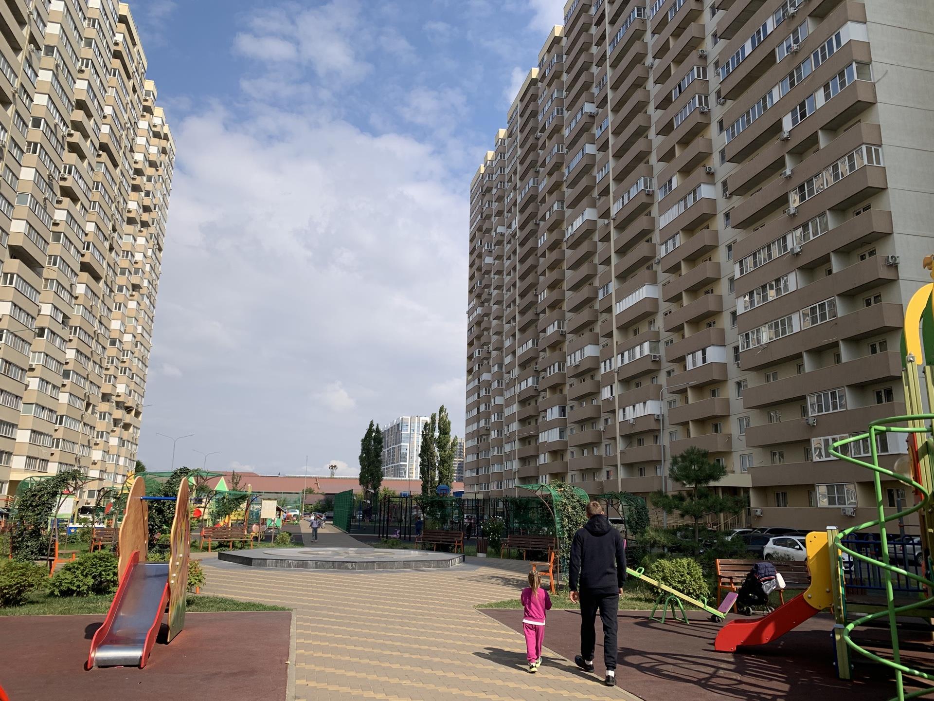 Фото №1: 1-комнатная квартира 45 м² - Краснодар, Камвольно-суконный Комбинат, мкр. Карасунский внутригородской округ, ул. Магистральная, 11