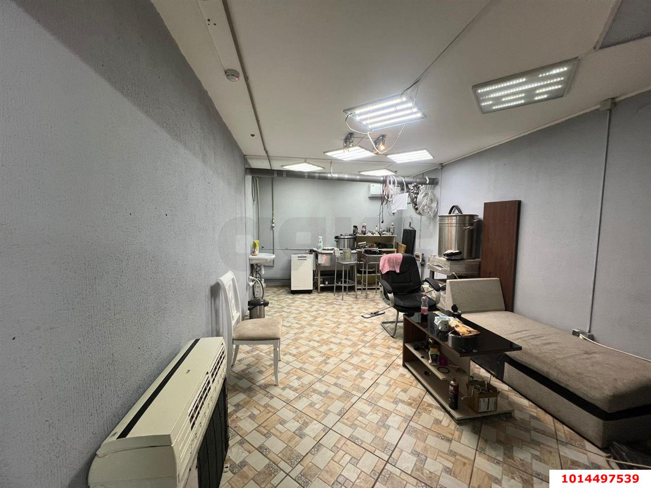 Фото №1: Коммерция 19 м² - Краснодар, Прикубанский внутригородской округ, мкр. Восточно-Кругликовский, ул. Героев-Разведчиков, 17/2