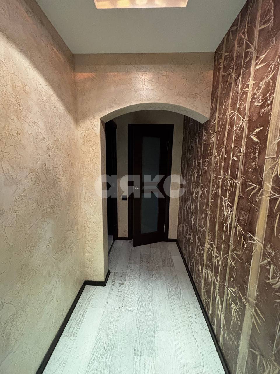 Фото №5: 2-комнатная квартира 52 м² - Волгоград, Семь Ветров, ул. 8-й Воздушной Армии, 41