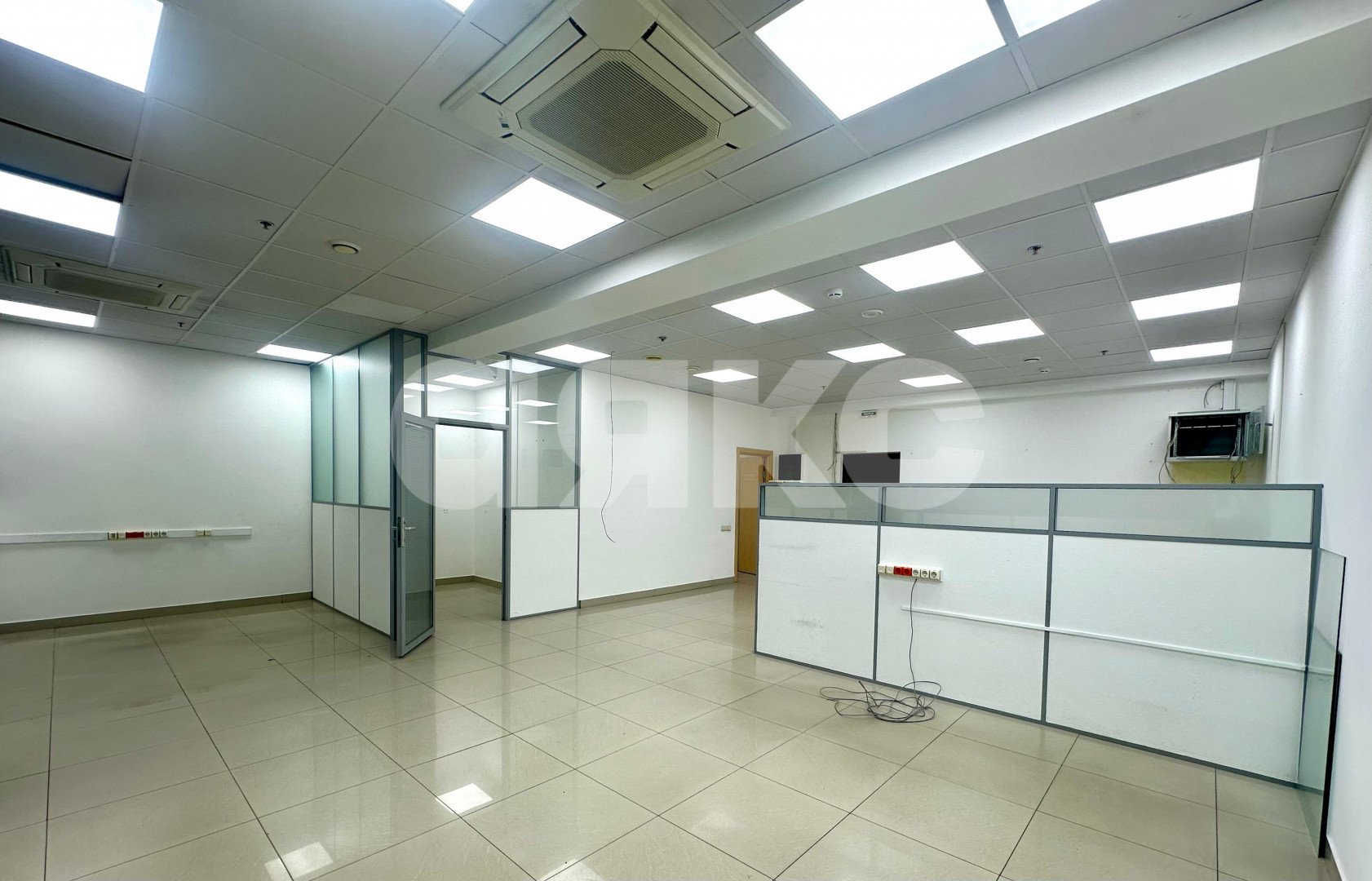 Фото №2: Коммерция 154 м² - Ростов-на-Дону, Ленинский, ул. Социалистическая, 74