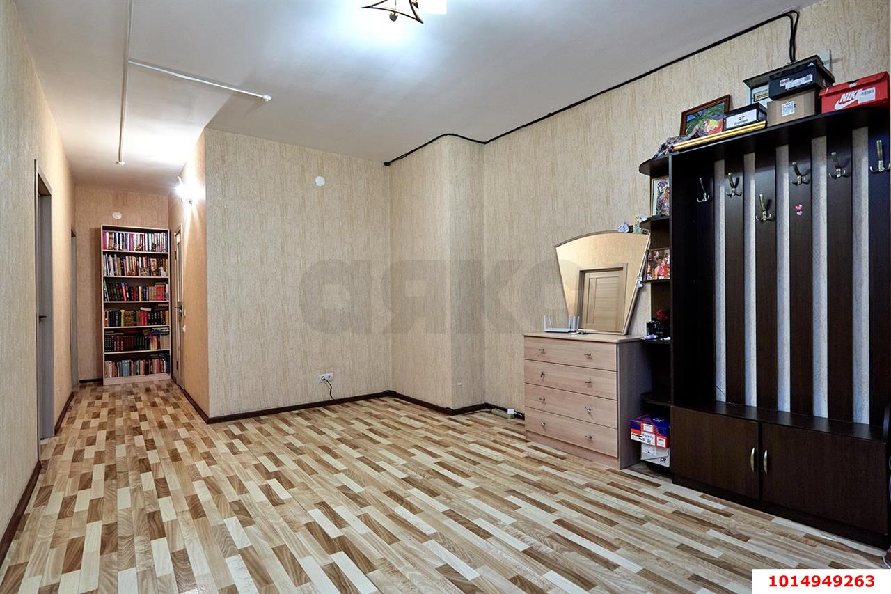 Фото №11: 3-комнатная квартира 96 м² - Краснодар, имени Маршала Жукова, ул. Александра Покрышкина, 2/2