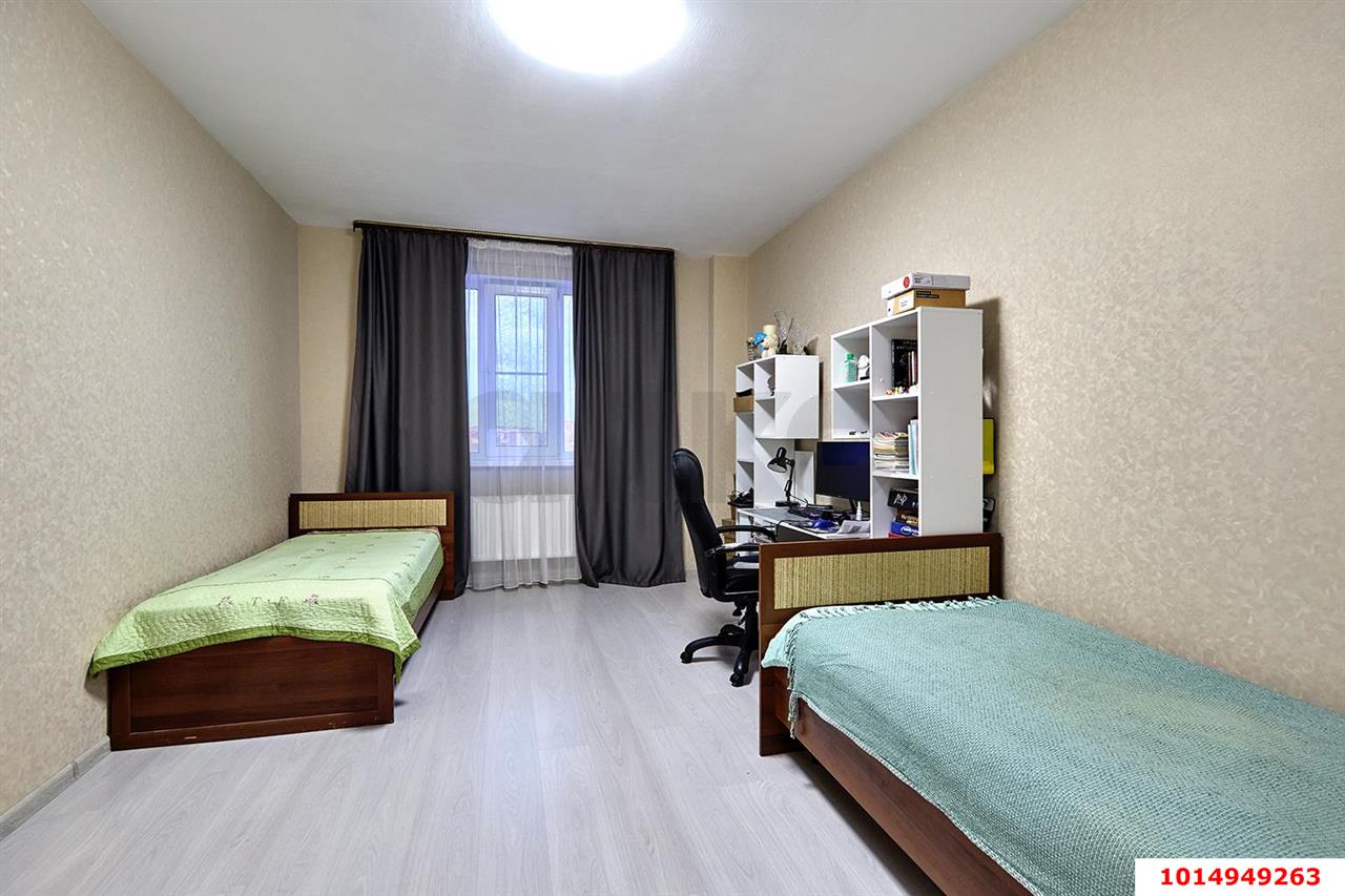 Фото №5: 3-комнатная квартира 96 м² - Краснодар, имени Маршала Жукова, ул. Александра Покрышкина, 2/2