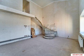 Фото №1: 3-комнатная квартира 180 м² - Краснодар, мкр. Дубинка, ул. КИМ, 141