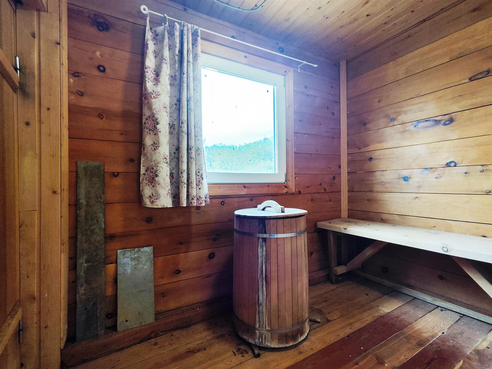 Фото №19: Коммерция 137 м² - Сказочный край, ул. Родниковая, 1