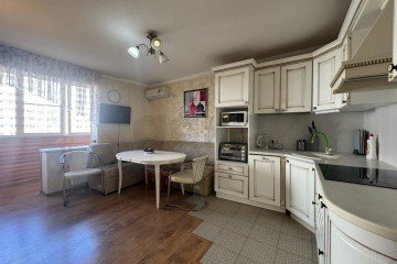Фото №1: 2-комнатная квартира 75 м² - Краснодар, мкр. Гидростроителей, ул. Парусная, 20/2