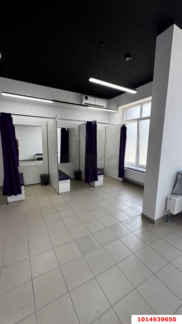 Фото №3: Торговое помещение 66 м² - Краснодар, жилой комплекс Свобода, ул. Домбайская, 55к8
