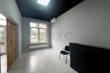 Фото №3: Торговое помещение 57 м² - Краснодар, мкр. жилой комплекс Свобода, ул. Домбайская, 55к4