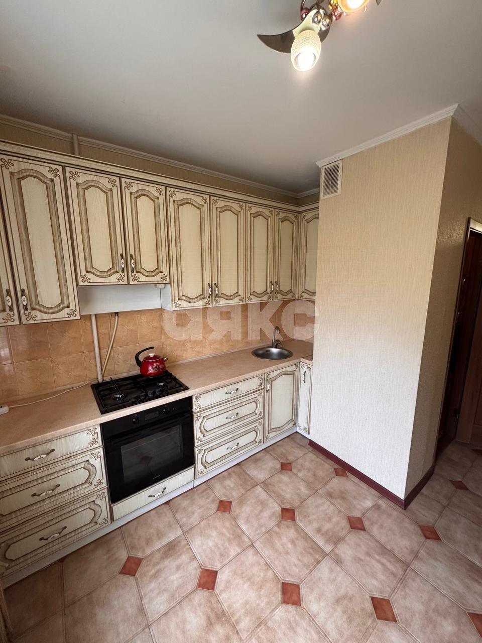 Фото №3: 1-комнатная квартира 34 м² - Симферополь, 590-й квартал, пр-кт Победы, 210