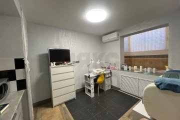 Фото №2: Торговое помещение 20 м² - Краснодар, мкр. Восточно-Кругликовский, ул. Героев-Разведчиков, 17