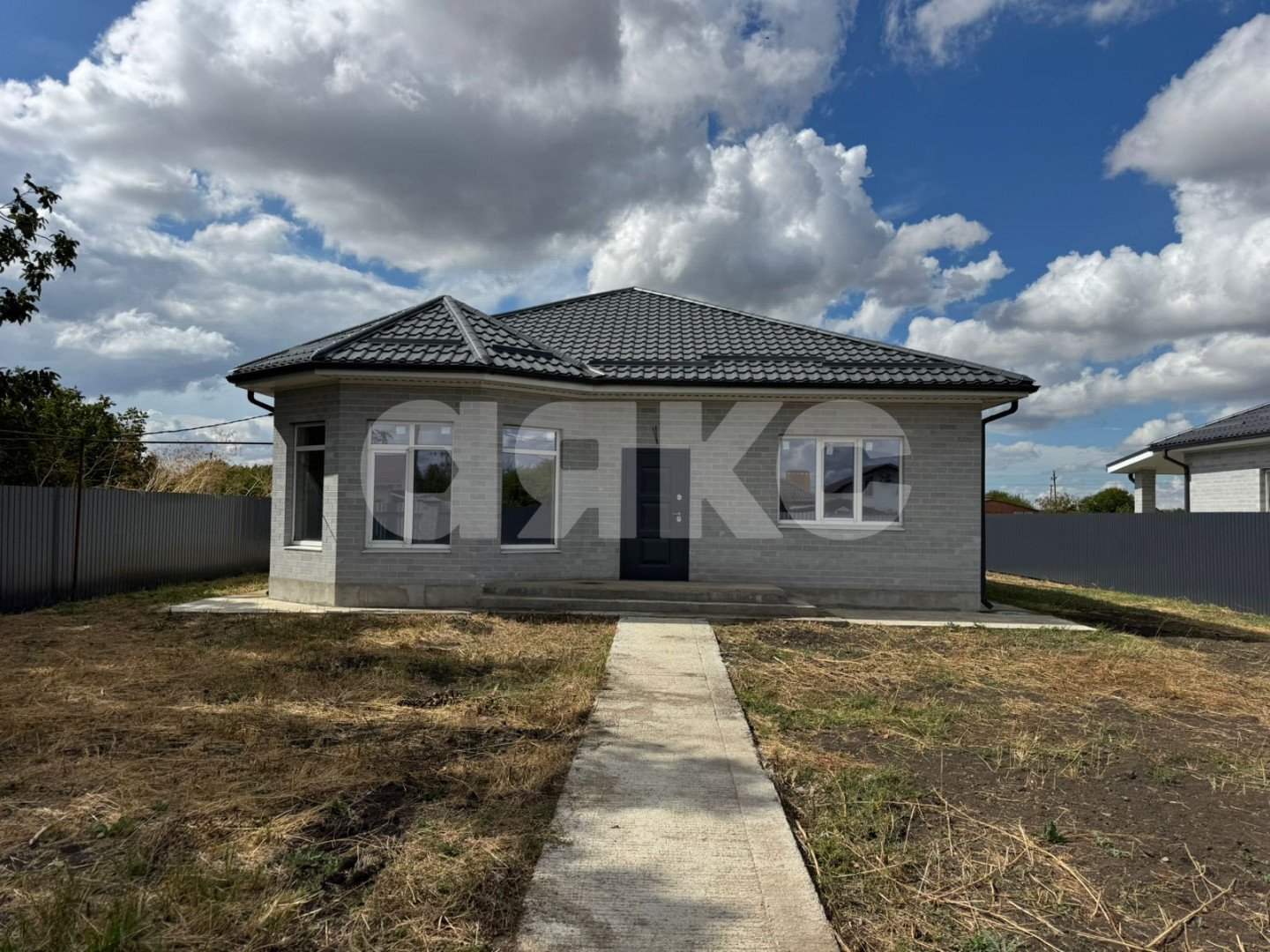 Фото №1: Дом 132 м² + 5.2 сот. - Новотитаровская, ул. Таманская, 1