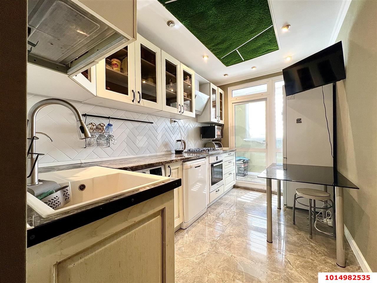 Фото №1: 2-комнатная квартира 55 м² - Яблоновский, ул. Кочубея, 7