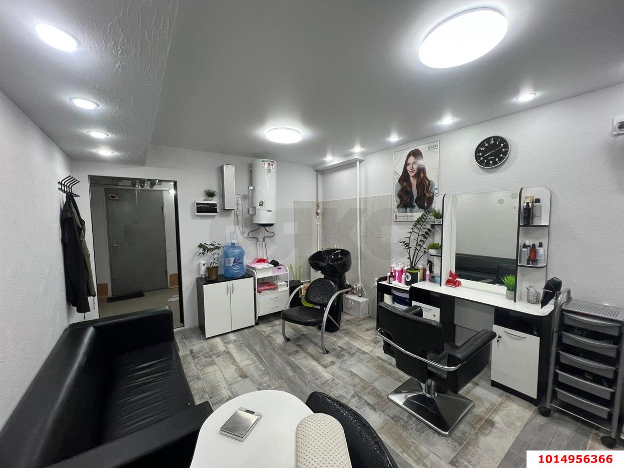 Фото №1: Коммерция 19 м² - Краснодар, Прикубанский внутригородской округ, мкр. Восточно-Кругликовский, ул. Героев-Разведчиков, 17