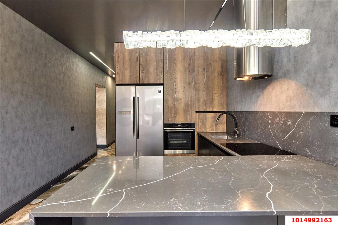 Фото №1: 2-комнатная квартира 74 м² - Краснодар, жилой комплекс Элегант, ул. Старокубанская, 137/1к1