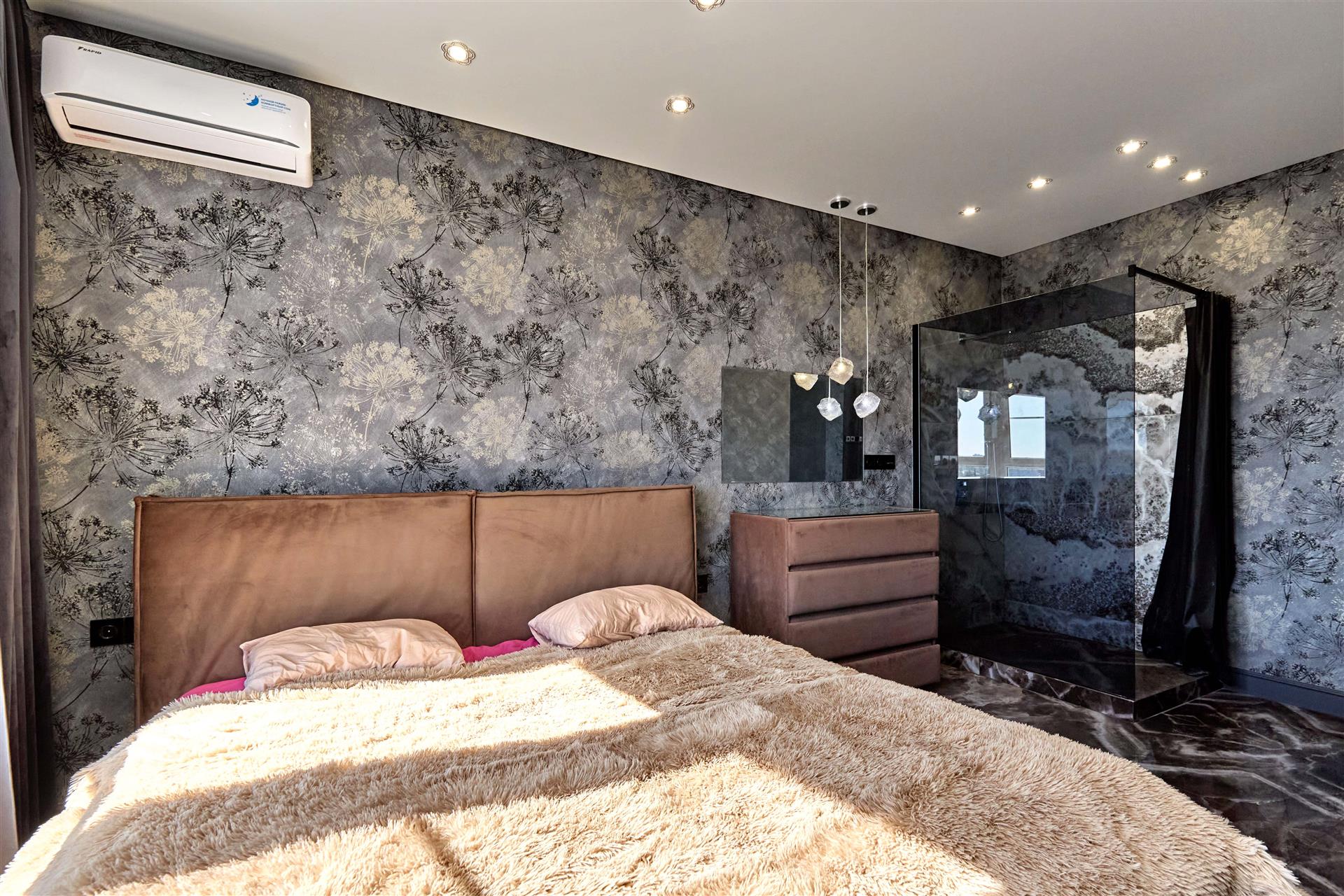 Фото №7: 2-комнатная квартира 74 м² - Краснодар, Карасунский внутригородской округ, Хлопчато-бумажный Комбинат, мкр. жилой комплекс Элегант, ул. Старокубанская, 137/1к1