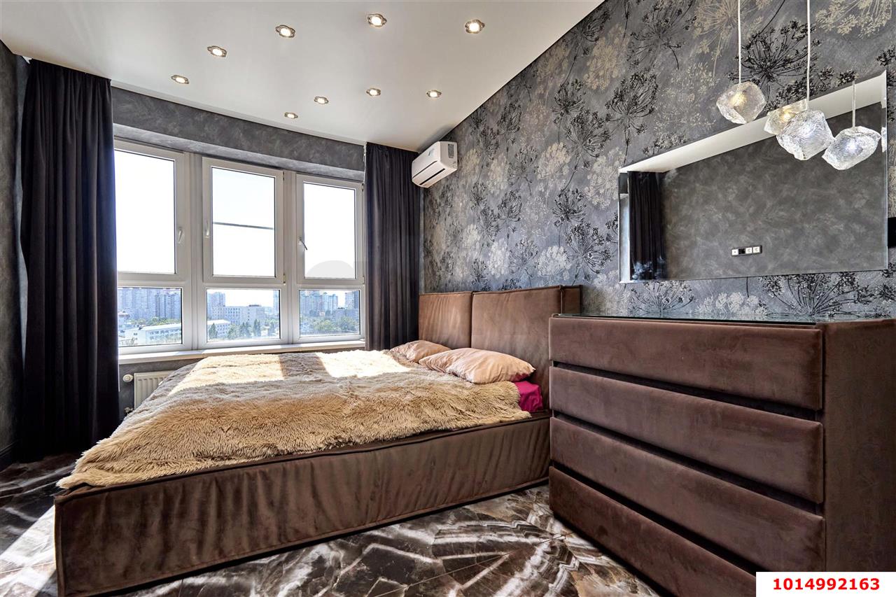 Фото №6: 2-комнатная квартира 74 м² - Краснодар, жилой комплекс Элегант, ул. Старокубанская, 137/1к1