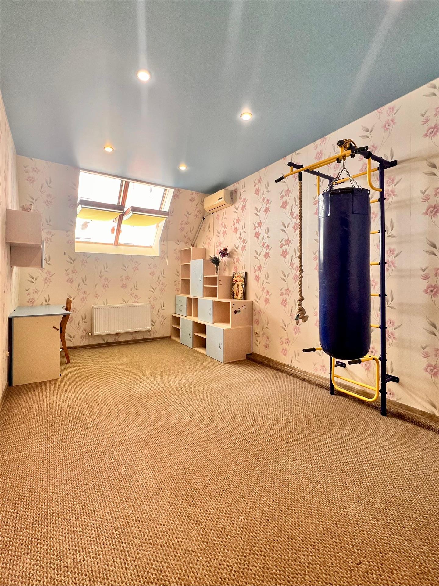 Фото №10: 3-комнатная квартира 95 м² - Краснодар, Карасунский внутригородской округ, мкр. Черёмушки, пер. Юшковский, 24