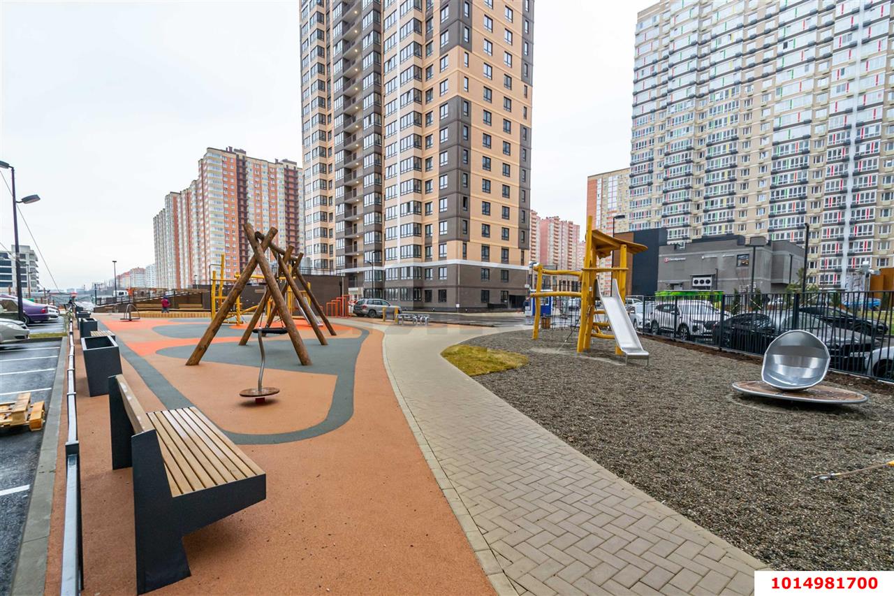 Фото №1: Студия 26 м² - Краснодар, жилой комплекс Улыбка, ул. имени Героя Георгия Бочарникова, 2