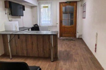 Фото №2: Торговое помещение 41 м² - Краснодар, мкр. Краевая Клиническая Больница, ул. Восточно-Кругликовская, 77