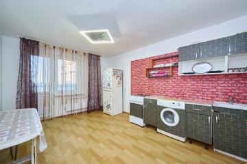 Фото №1: 2-комнатная квартира 65 м² - Краснодар, мкр. Восточно-Кругликовский, ул. Черкасская, 58