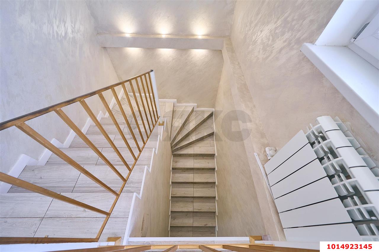 Фото №12: Дом 147 м² + 4 сот. - Краснодар, Прикубанский внутригородской округ, п. коттеджный  Зелёная Долина, ул. Кельтская, 26