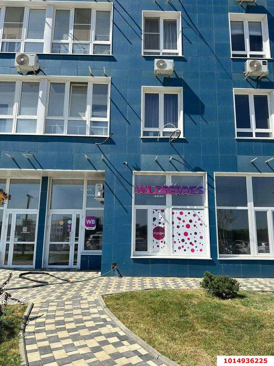 Фото №1: Торговое помещение 61 м² - Краснодар, жилой комплекс Фонтаны, ул. Воронежская, 47/14