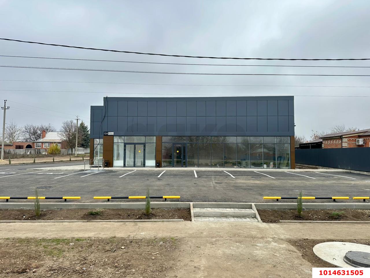 Фото №3: Отдельное здание 676 м² - Староминская, имени В.И. Чапаева, ул. Ленина, 124