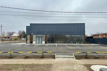 Фото №3: Отдельное здание 676 м² - Староминская, мкр. имени В.И. Чапаева, ул. Ленина, 124