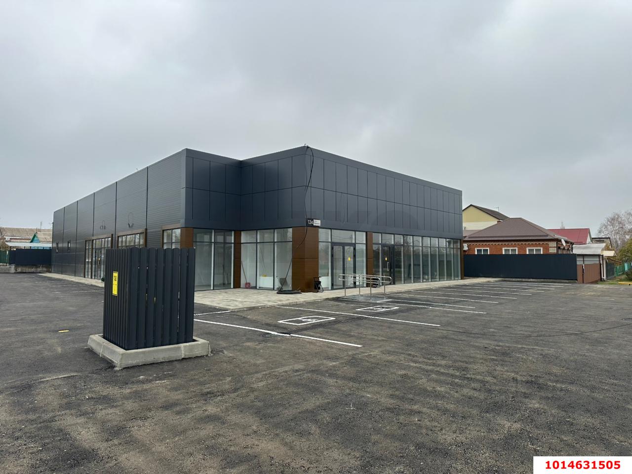 Фото №4: Коммерция 676 м² - Староминская, мкр. имени В.И. Чапаева, ул. Ленина, 124