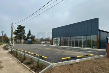 Фото №1: Отдельное здание 676 м² - Староминская, мкр. имени В.И. Чапаева, ул. Ленина, 124