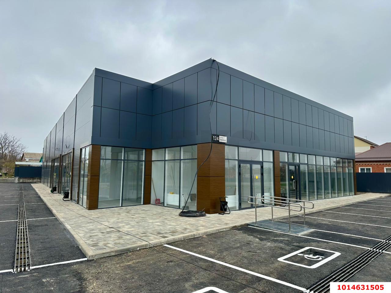 Фото №5: Коммерция 676 м² - Староминская, мкр. имени В.И. Чапаева, ул. Ленина, 124