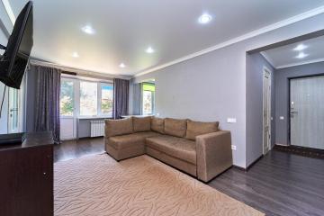 Фото №1: 2-комнатная квартира 46 м² - Краснодар, мкр. Центральный, ул. Котовского, 90