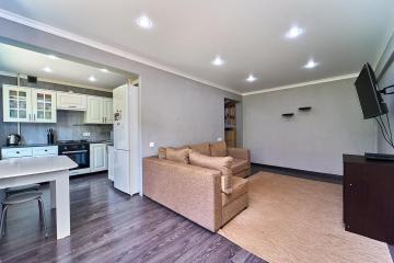 Фото №2: 2-комнатная квартира 46 м² - Краснодар, мкр. Центральный, ул. Котовского, 90