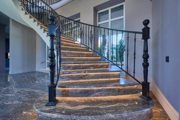 Фото №3: Дом 375 м² - Ленина, мкр. Карасунский внутригородской округ, ул. Вольная, 110