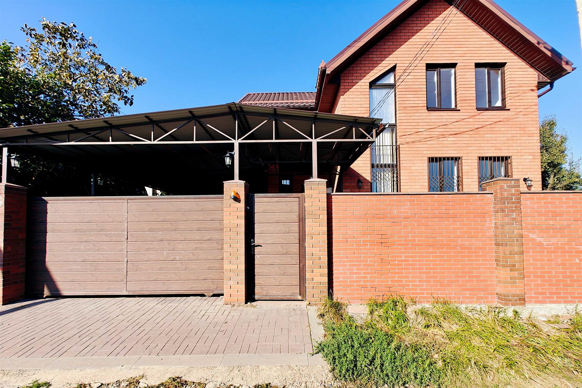 Фото №1: Дом 145 м² + 4 сот. - Шоссейное, мкр. Прикубанский внутригородской округ, ул. Парковая, 3