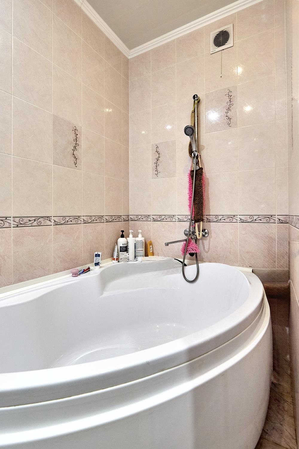 Фото №7: 1-комнатная квартира 40 м² - Краснодар, Карасунский внутригородской округ, мкр. Черёмушки, ул. Селезнёва, 4/14