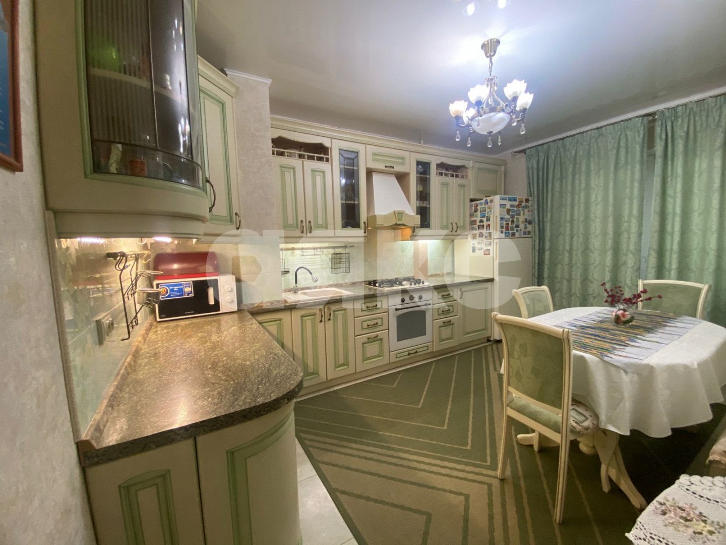 Фото №4: 4-комнатная квартира 97 м² - Геленджик, Южный, ул. Жуковского, 18