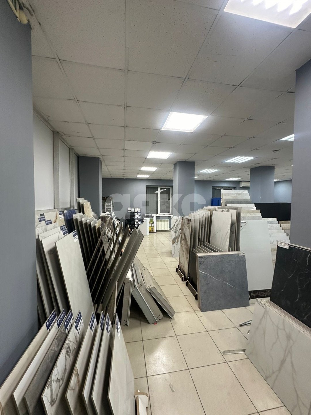 Фото №1: Коммерция 190 м² - Ростов-на-Дону, квартал Змиёвка, ул. Мадояна, 198А