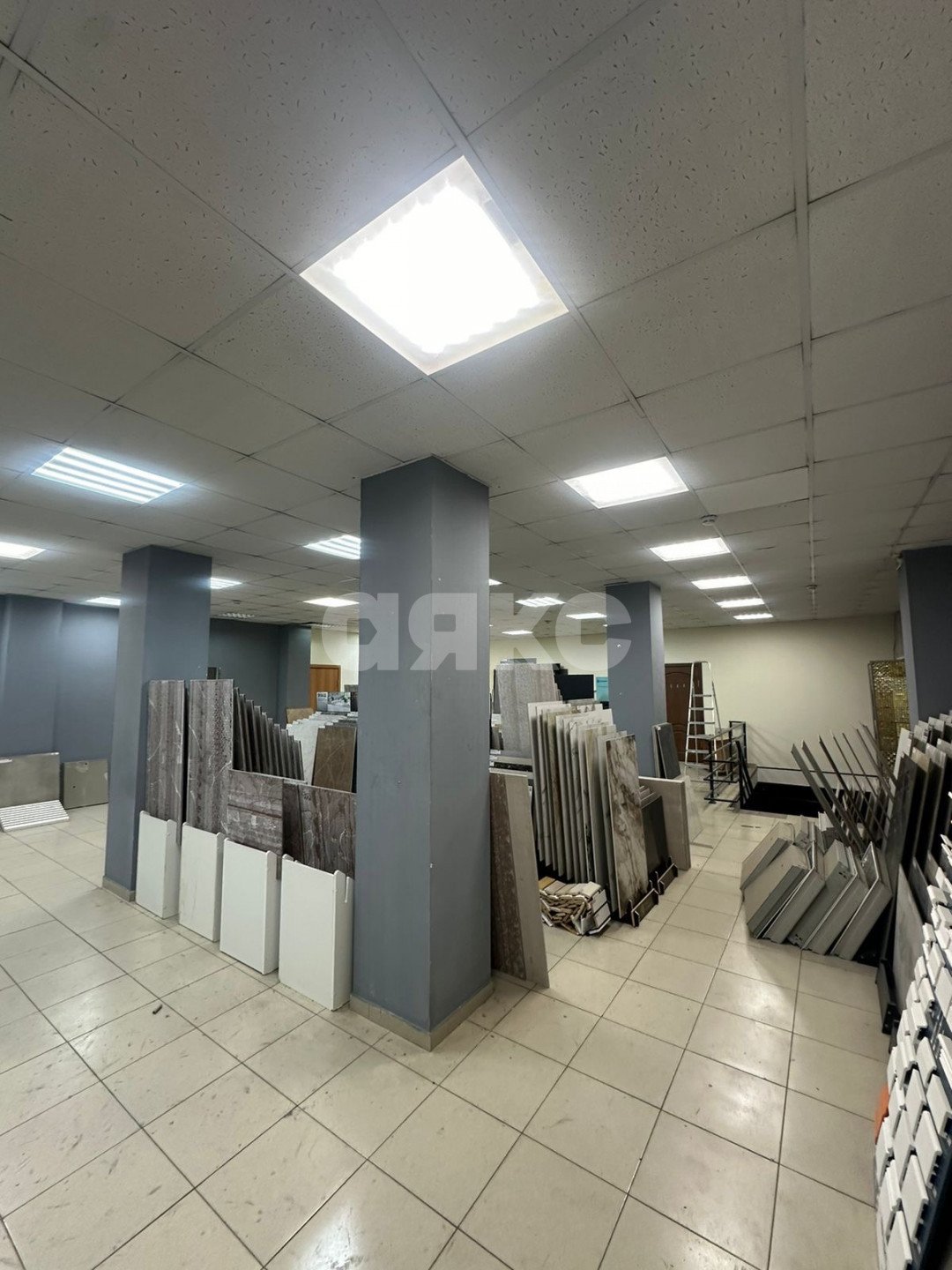 Фото №6: Коммерция 190 м² - Ростов-на-Дону, квартал Змиёвка, ул. Мадояна, 198А