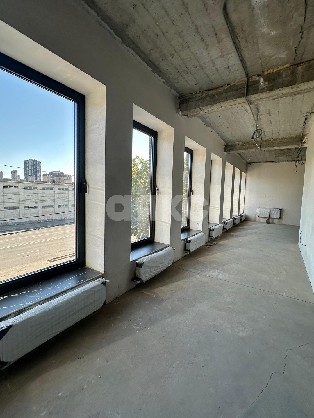 Фото №2: Коммерция 800 м² - Ростов-на-Дону, Кировский, ул. Текучёва, 171