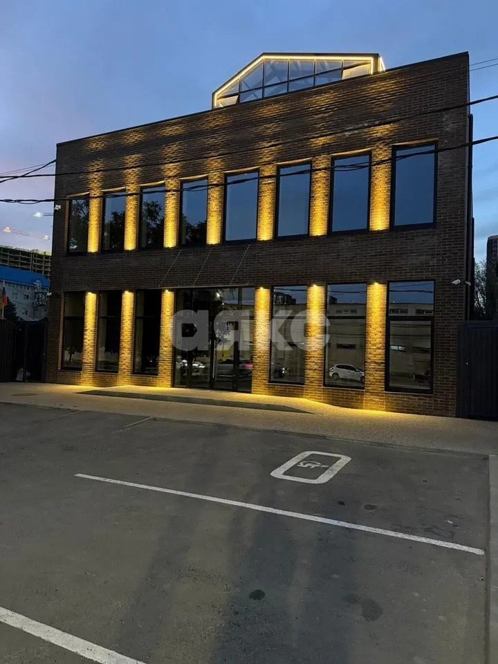 Фото №4: Коммерция 800 м² - Ростов-на-Дону, Кировский, ул. Текучёва, 171
