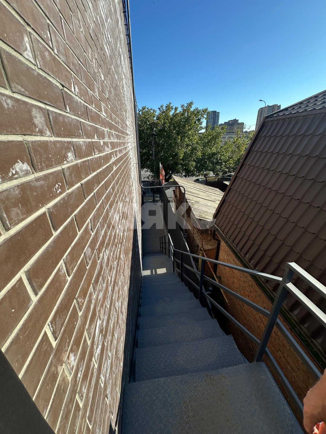 Фото №7: Коммерция 800 м² - Ростов-на-Дону, Кировский, ул. Текучёва, 171