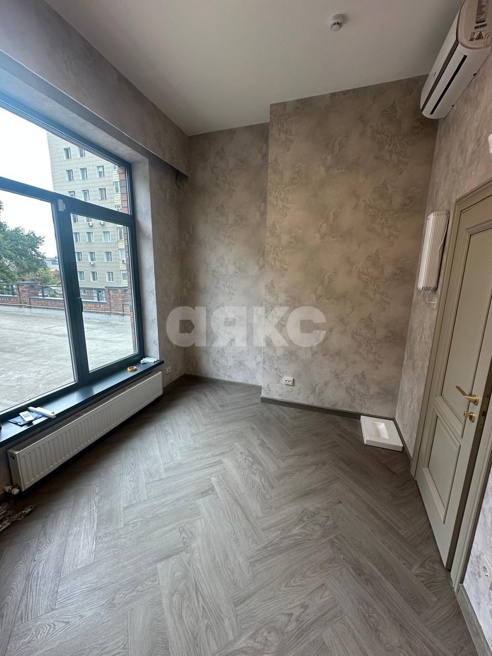 Фото №2: Коммерция 540 м² - Ростов-на-Дону, Кировский, ул. Тельмана, 130