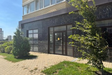 Фото №3: Торговое помещение 72 м² - Краснодар, мкр. Славянский, ул. Красных Партизан, 1/4к21