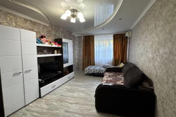 Фото №1: 3-комнатная квартира 58 м² - Краснодар, мкр. Центральный, ул. Радио, 4